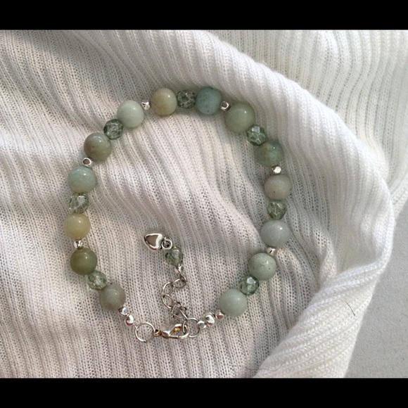 SUMMER SPECIAL 🎄 Light Green Moonstone Bracelet, Crystal Bracelet. Gift - Picture 6 of 10